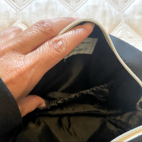 COPY - Salvatore Ferragamo Parfums Magnifica Pouch Bag - Picture 6 of 8